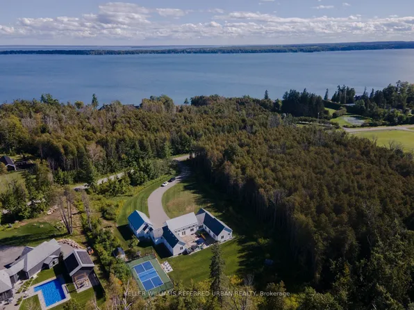 24 Windfield Dr W, Oro Medonte, ON L0L 2L0