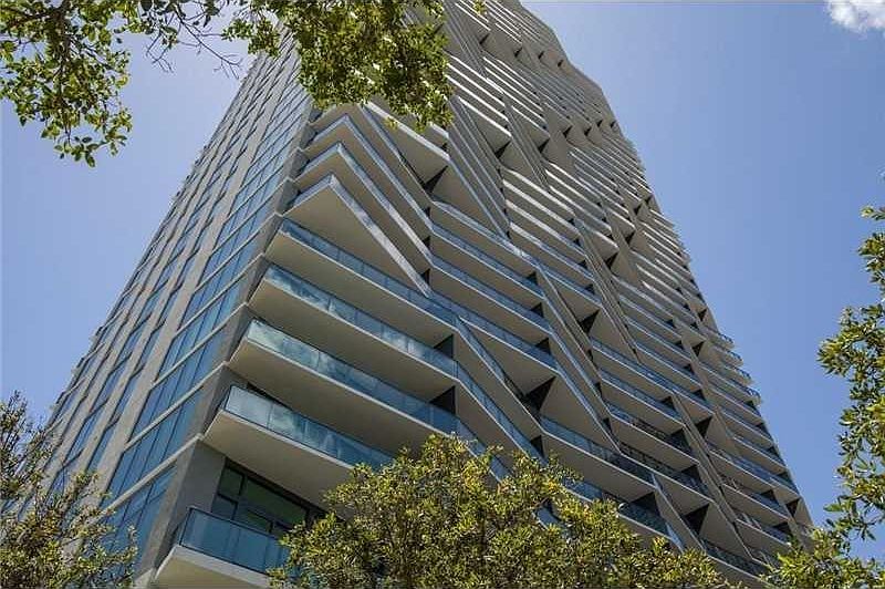 1st image of 460 NE 28th St APT 1048