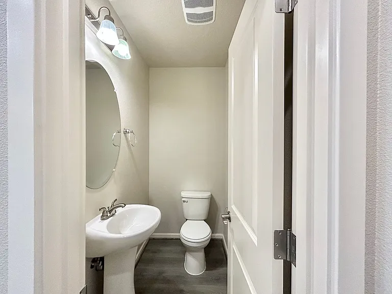 7211 NW Eleanor Ave — Photo 27