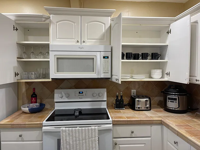 155 SW 33rd Ave — Photo 8