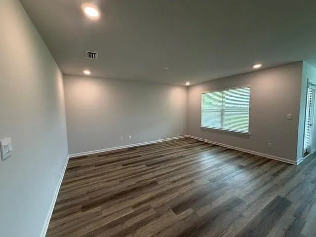 9052 Home Ave — Photo 11