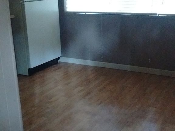 2nd image of 307 Nan St