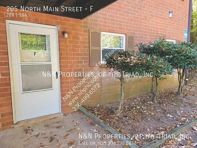 205 N Main St #F — Photo 4