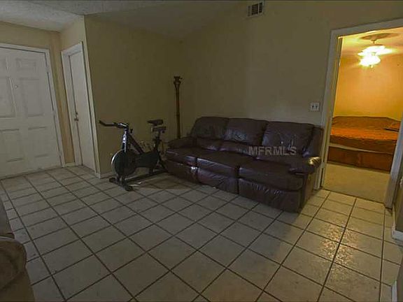 5th image of 2936 Theresa Dr