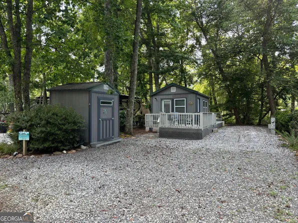 527 Hidden Valley Rd, Cleveland, GA 30528