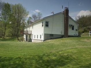 44 Auburn Rd, Hooksett, NH 03106