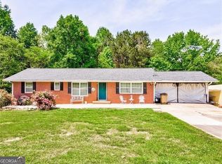 5284 Strickland Rd, Flowery Branch, GA 30542