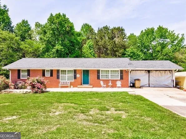 5284 Strickland Rd, Flowery Branch, GA 30542