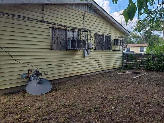 2nd image of 4146 Tamarak Dr