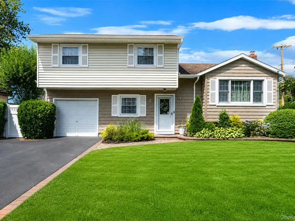 2 Gould Drive, Lake Grove, NY 11755