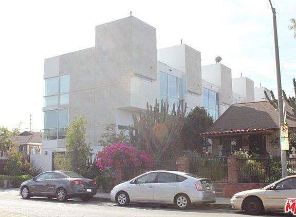 4th image of 660 Rose Ave APT 5