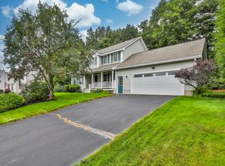 141 Westwind Dr, Manchester, NH 03104