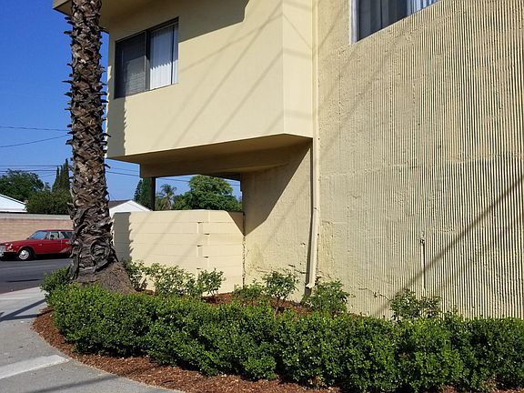 4th image of 228 S Buena Vista St #212C