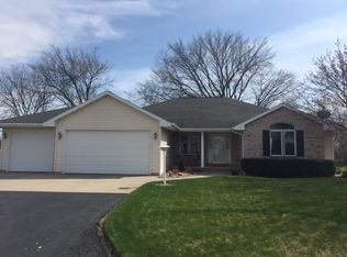 W6059 Camron Dr, APPLETON, WI 54915