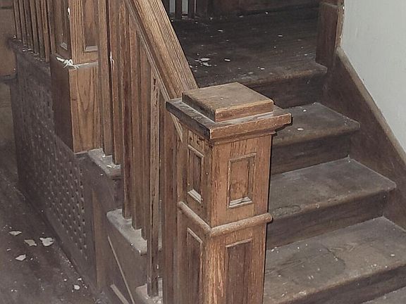 3rd image of 321 N Market St