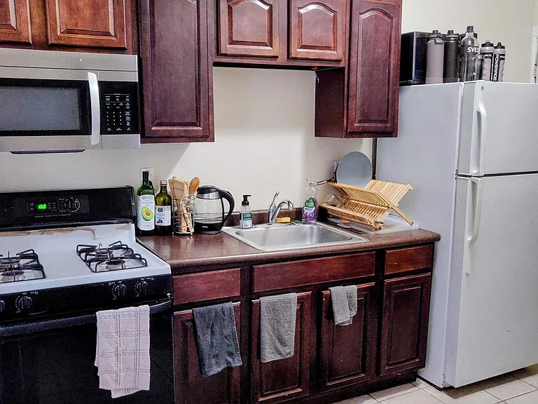 2032 N Gratz St — Photo 8