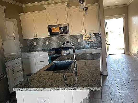 2nd image of 23 Living Way Ln