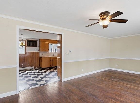 5th image of 76 Wales St