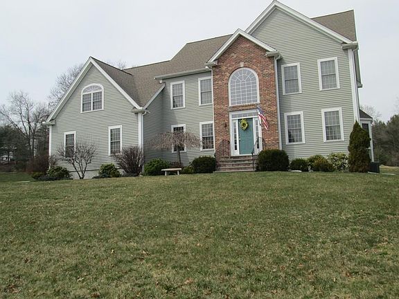2nd image of 11 Hollowdale Farm Ln