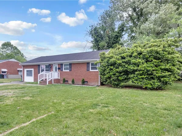 242 Bannon Ct, Hampton, VA 23666