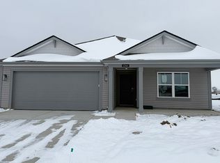 1244 Aster Dr, Shelbyville, IN 46176