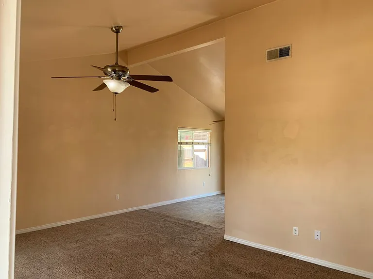5404 El Palacio Dr — Photo 4