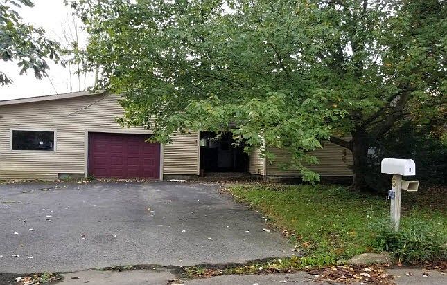 1st image of 5 Sheridan Dr