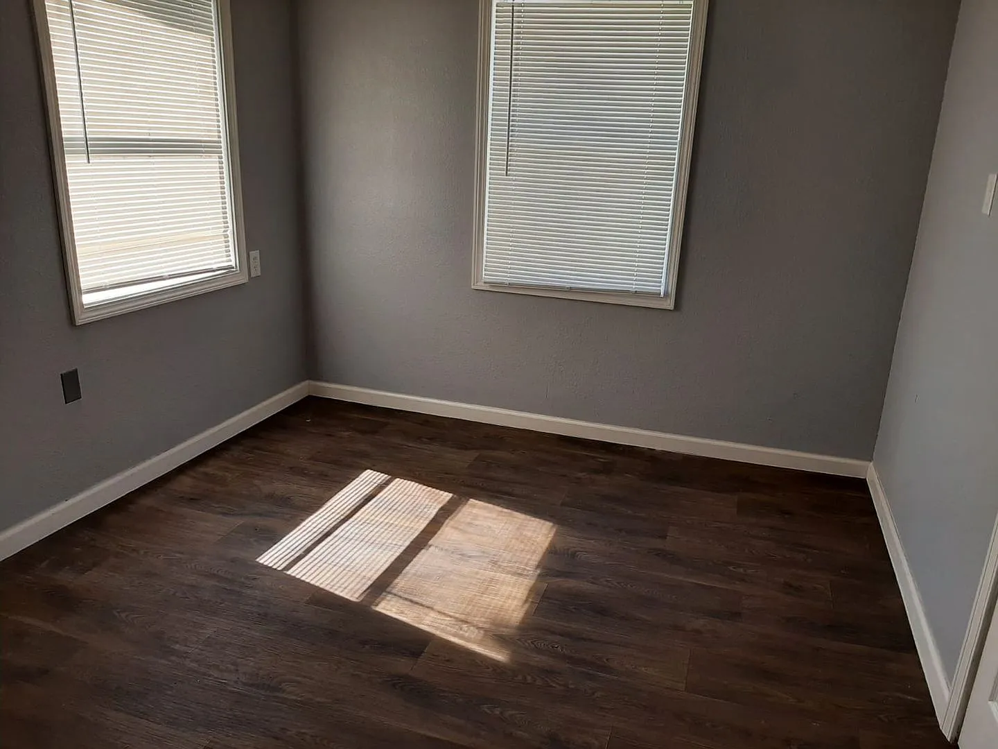 Rare Find Under $1,000! Spacious 3-Bedroom Home in Orange Only $995/Month — Photo 4