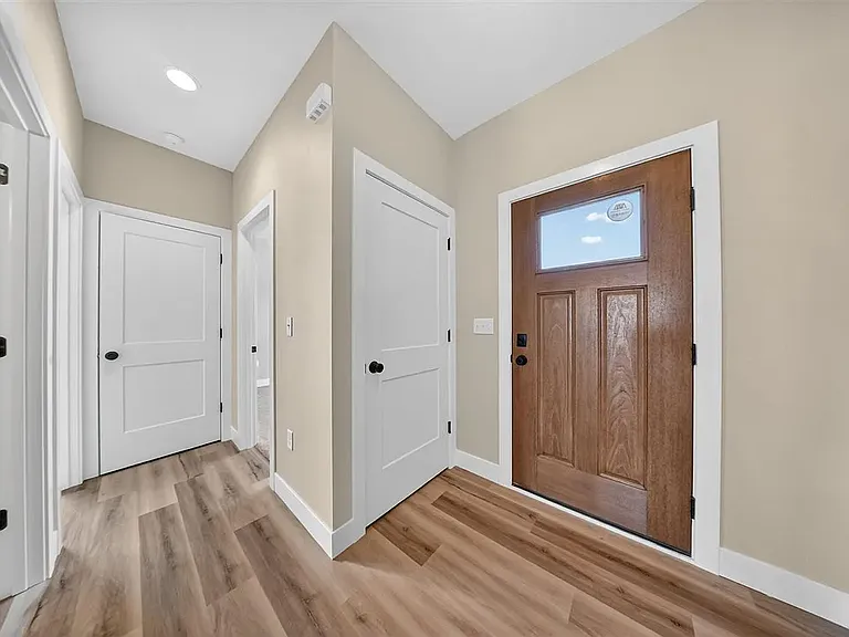 1285 Priscilla Ct — Photo 16