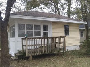 5626 Des Plaines Ct, Gurnee, IL 60031