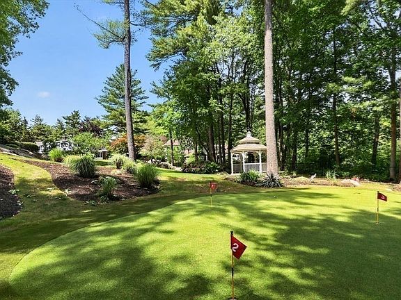 4th image of 1 Grist Mill Ln