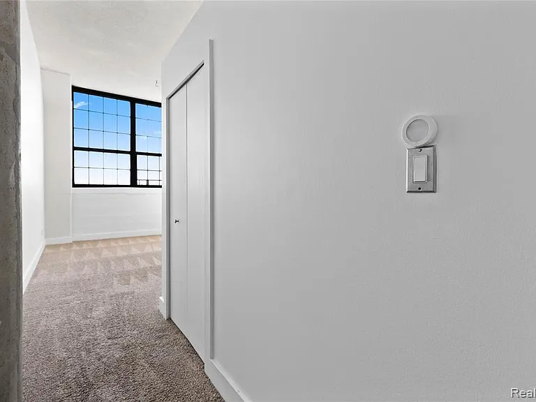 6533 E Jefferson Ave #604 — Photo 18