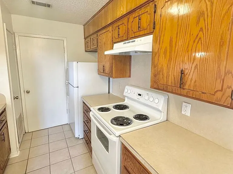 3009 Lake Rd #A — Photo 8