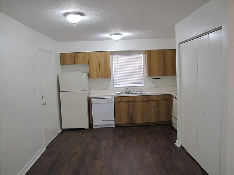 3603 Temple St #B — Photo 4