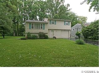 26 Lori Ln, Gates, NY 14624
