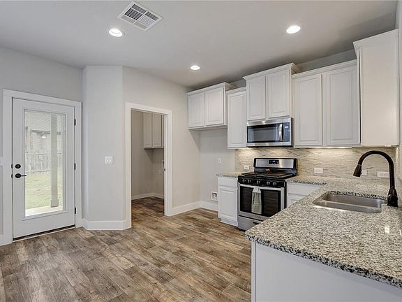 5th image of 5656 Heron Dr