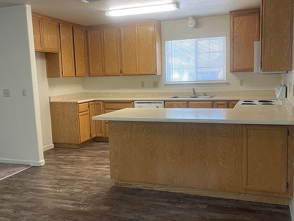 5th image of 2668 Bunker St APT 7