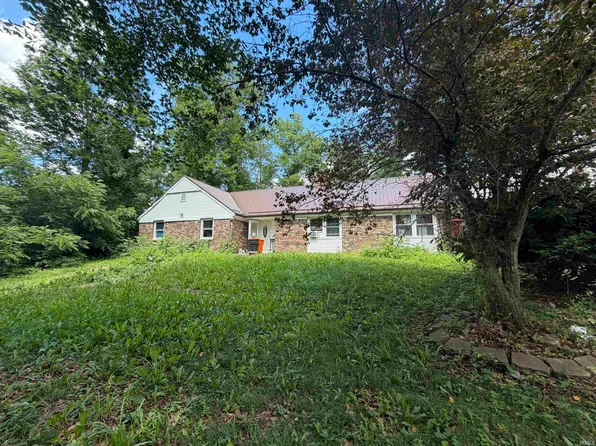 2584 W Woodland Ave, Peru, IN 46970