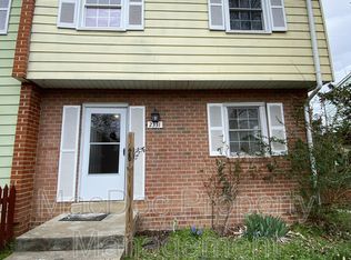 2331 McClellan Ct, Dumfries, VA 22026