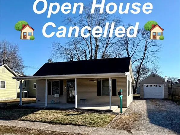 810 W Mill St, Staunton, IL 62088