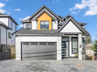 14271 Grosvenor Rd, Surrey, BC V3R 5E5