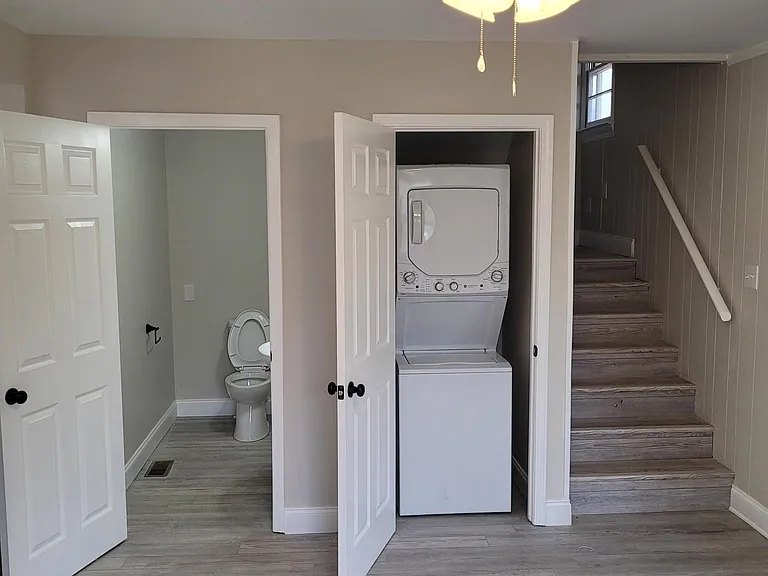 110 Pine Hill Dr #B — Photo 6