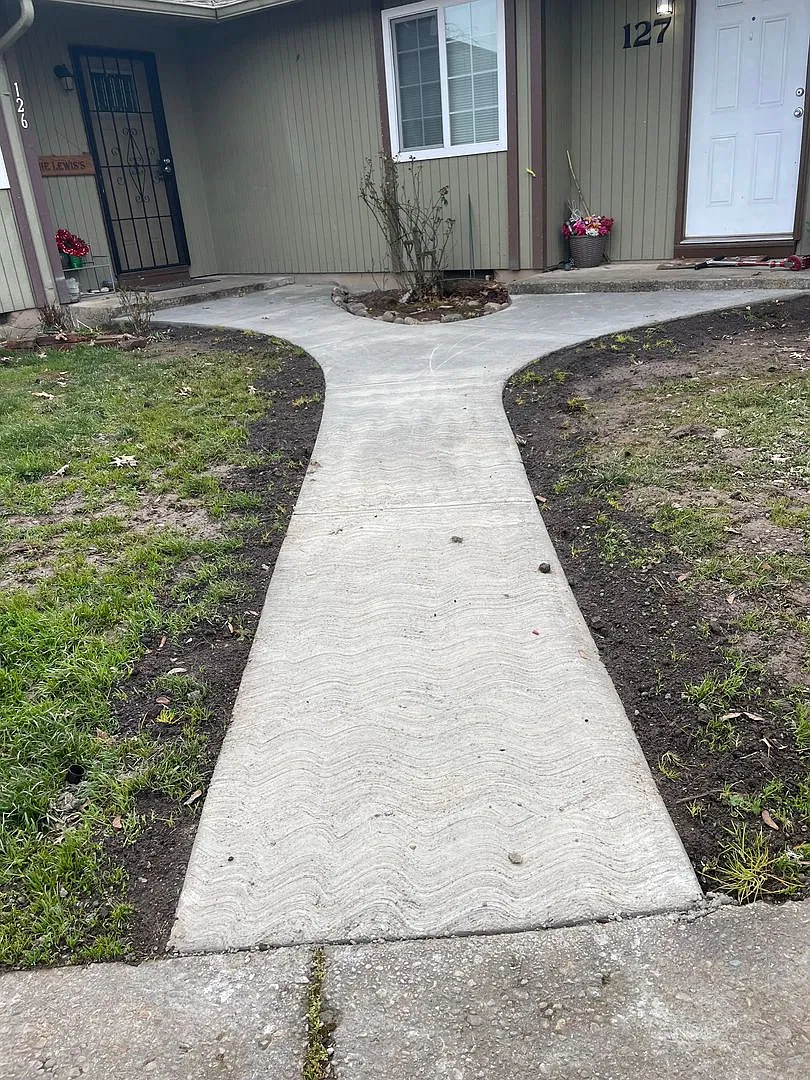 Albany Meadows Apartments — Photo 1