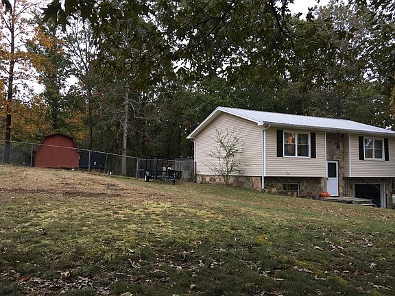 3rd image of 154 Leisure Ln