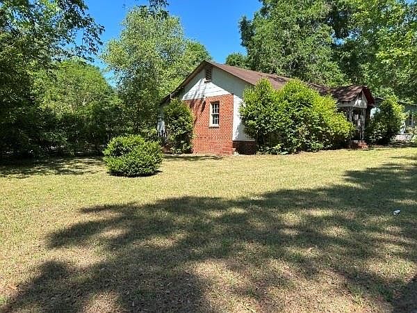 1st image of 2058 Melton Ave