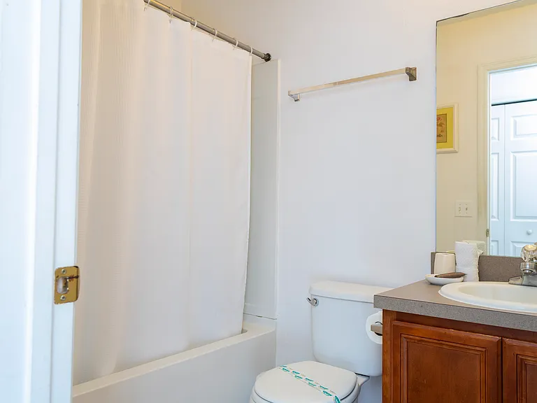 5122 Dominica Dr — Photo 12