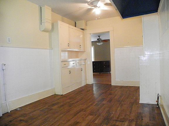 5th image of 404 Stella St