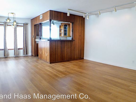 3rd image of 16402 Sylvanwood Ave