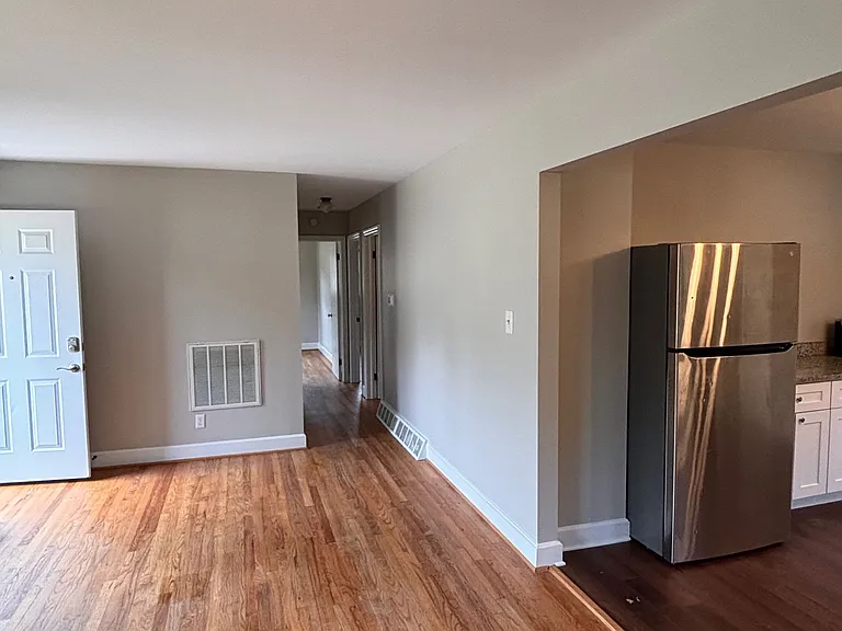 511 N 5th St — Photo 2