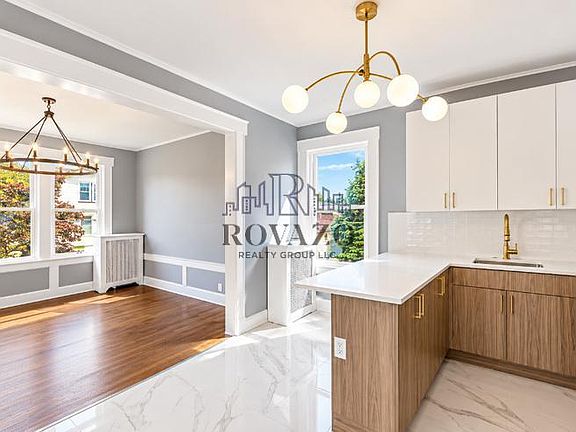 4th image of 407-408 Chadwick Ave #2